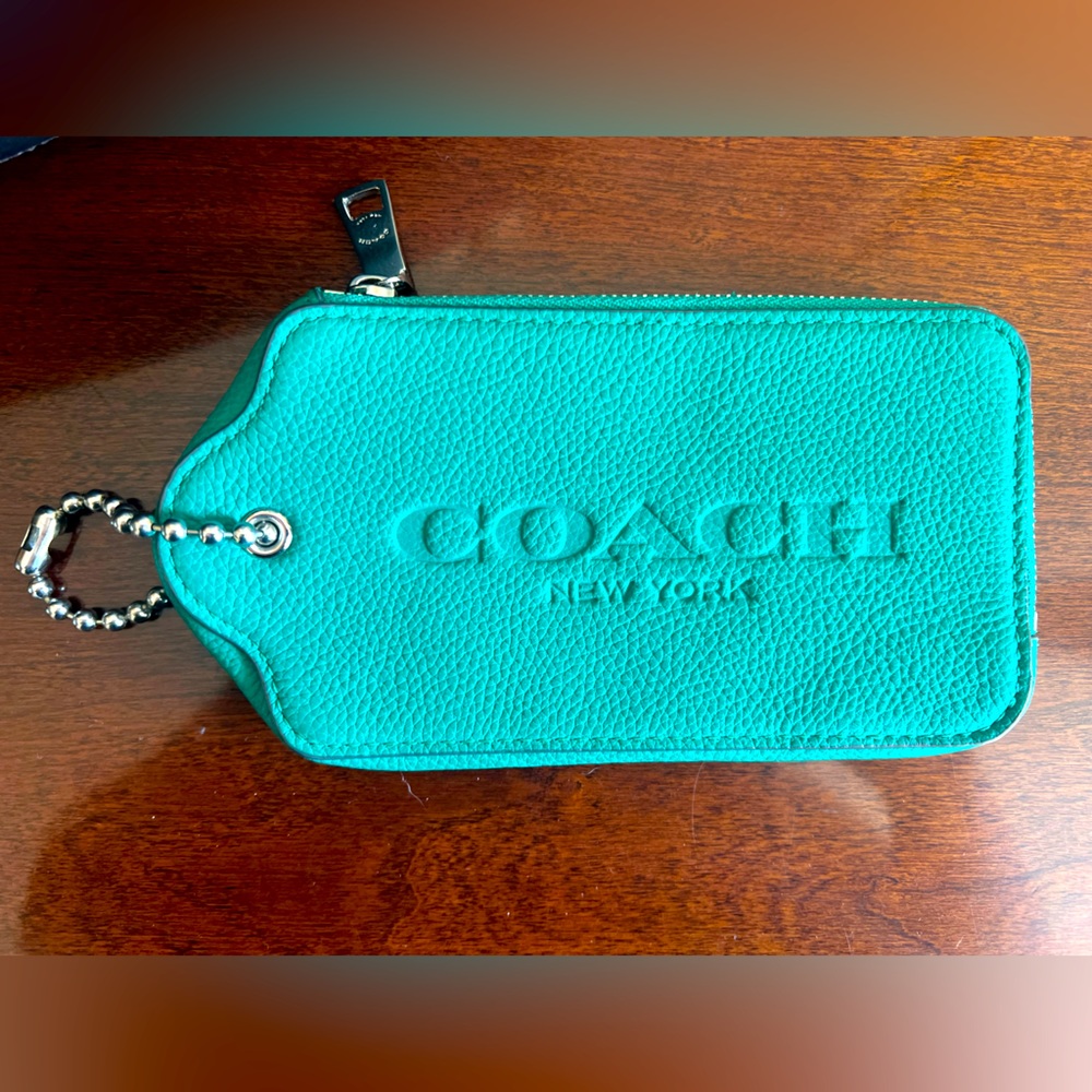 COACH zip card holder keychain!